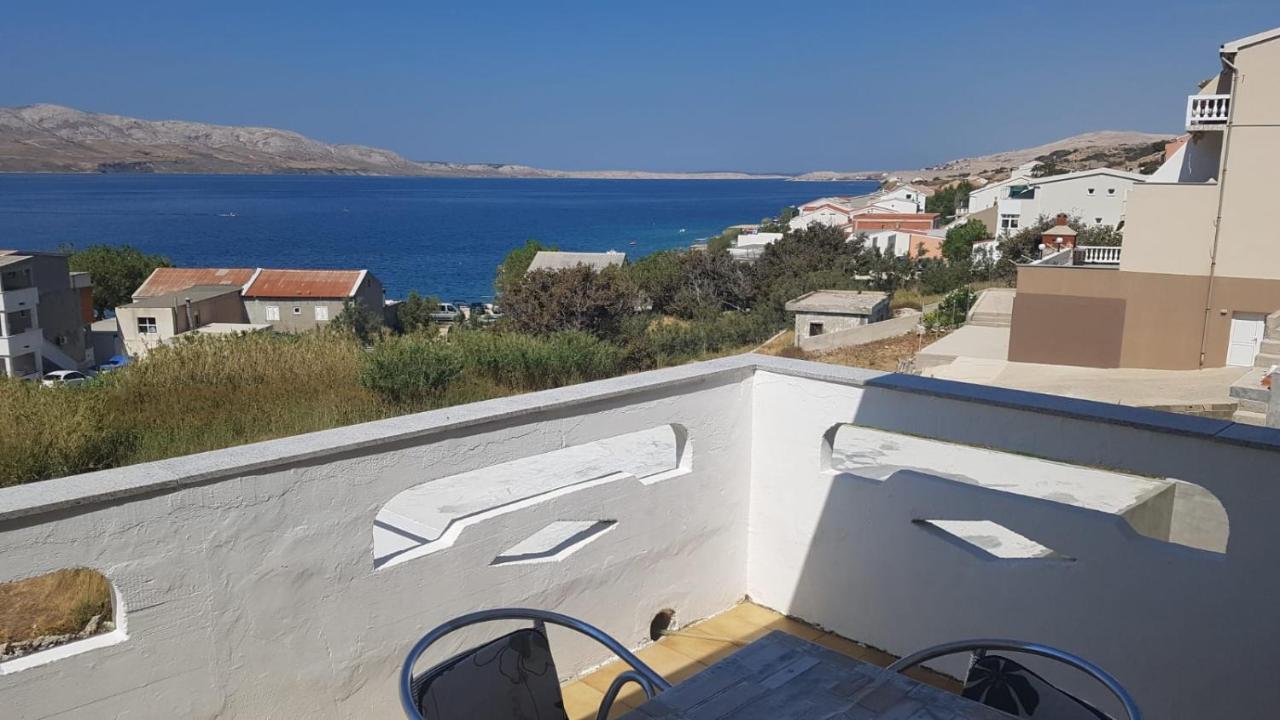 The Peaceful Vacation Apartment Metajna Bagian luar foto